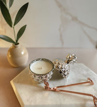 Load image into Gallery viewer, The Fleur